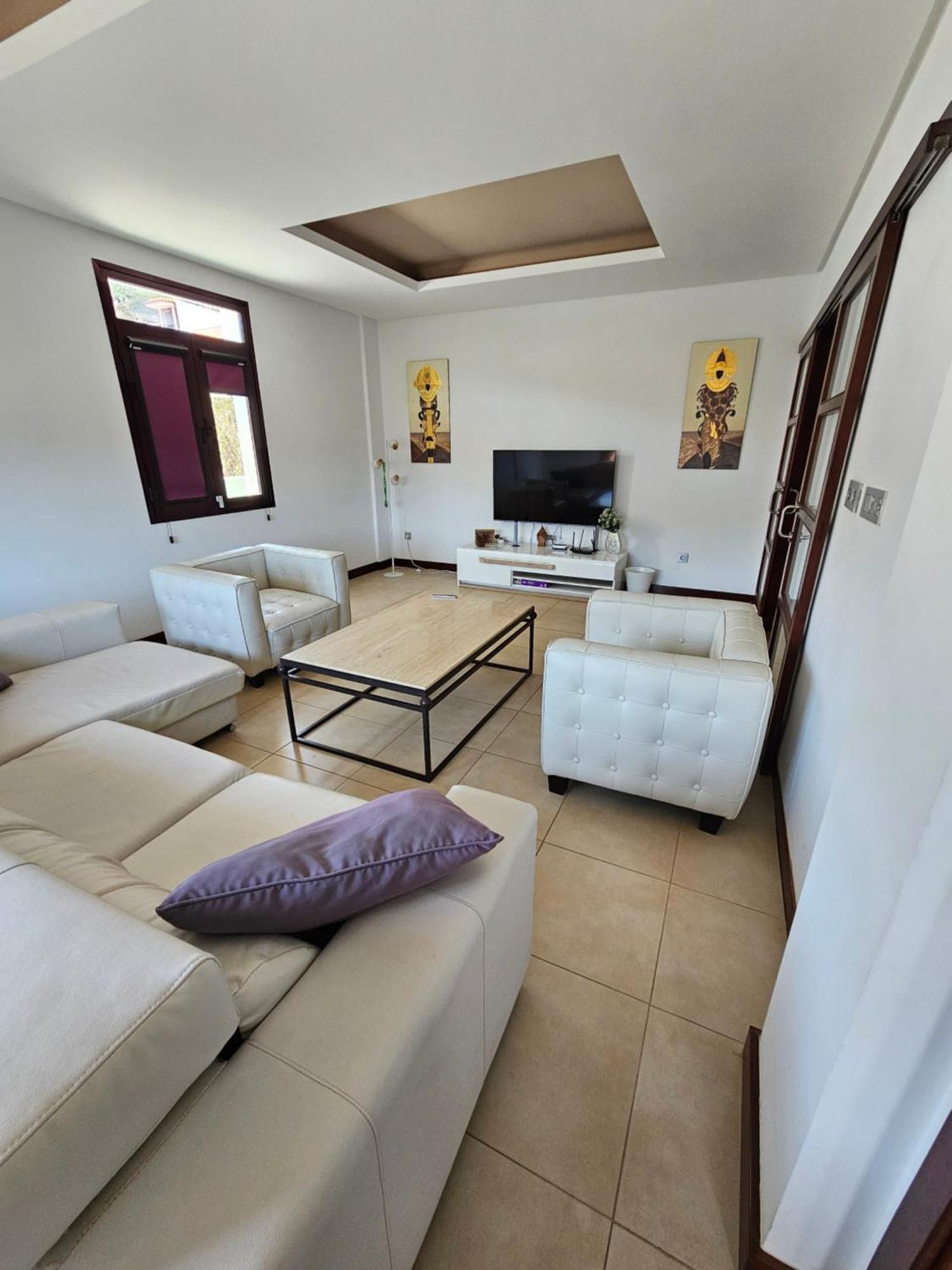 Villa Anahera 特罗尔 外观 照片